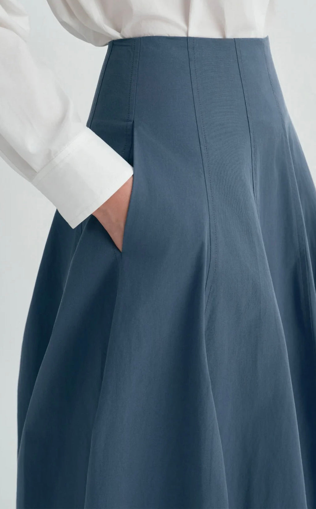 Structured Balloon Silhouette Midi