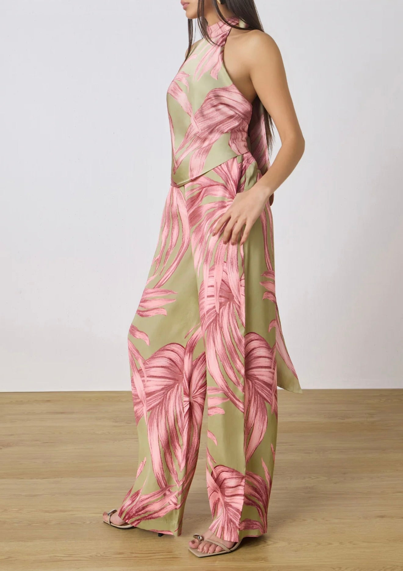 Rococo Sand Fawn Backless Halter Top