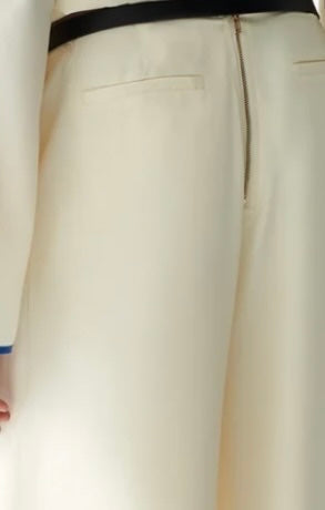 Side-Loop Draped Cut