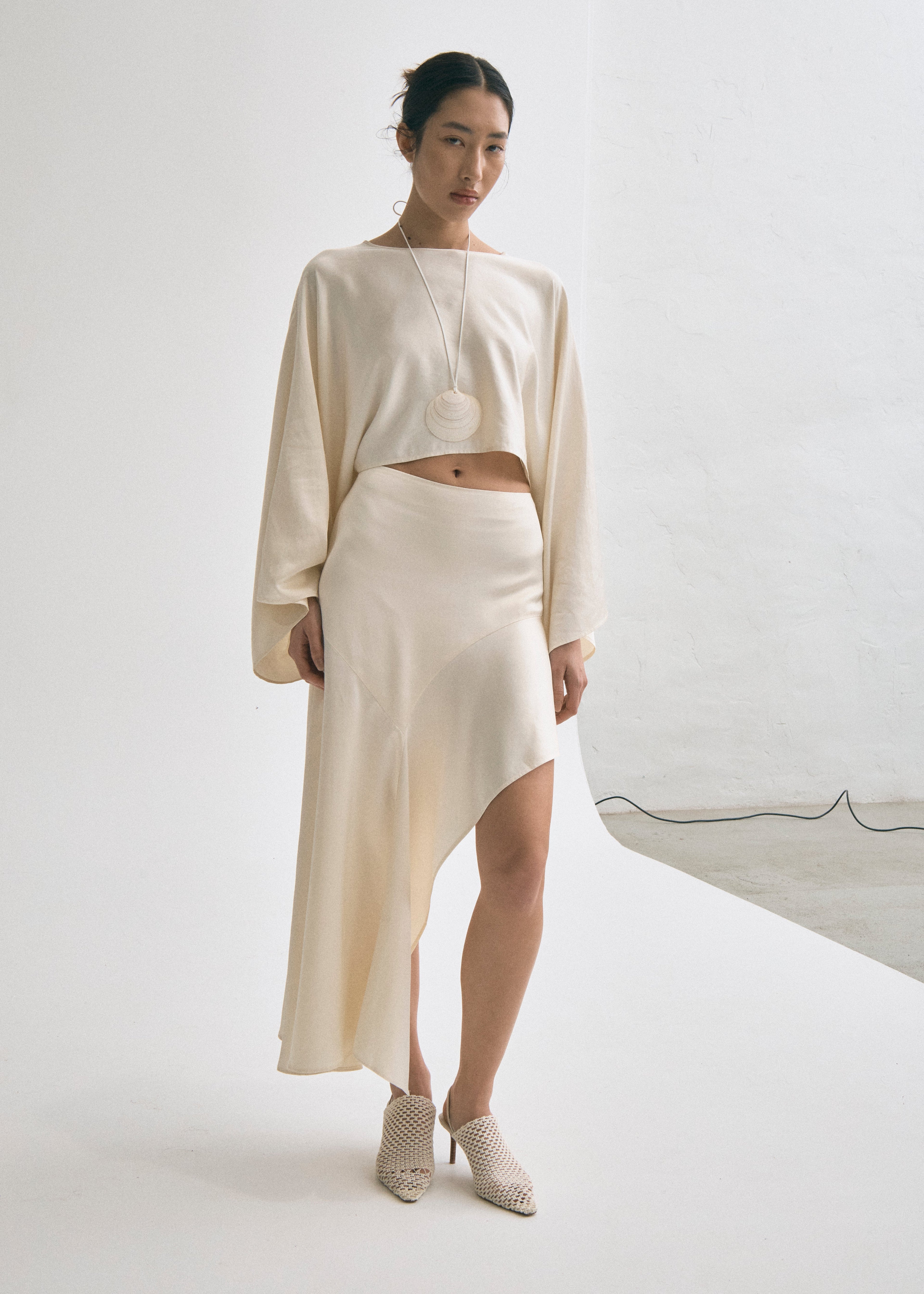 Vanilla Cape Sleeve Top