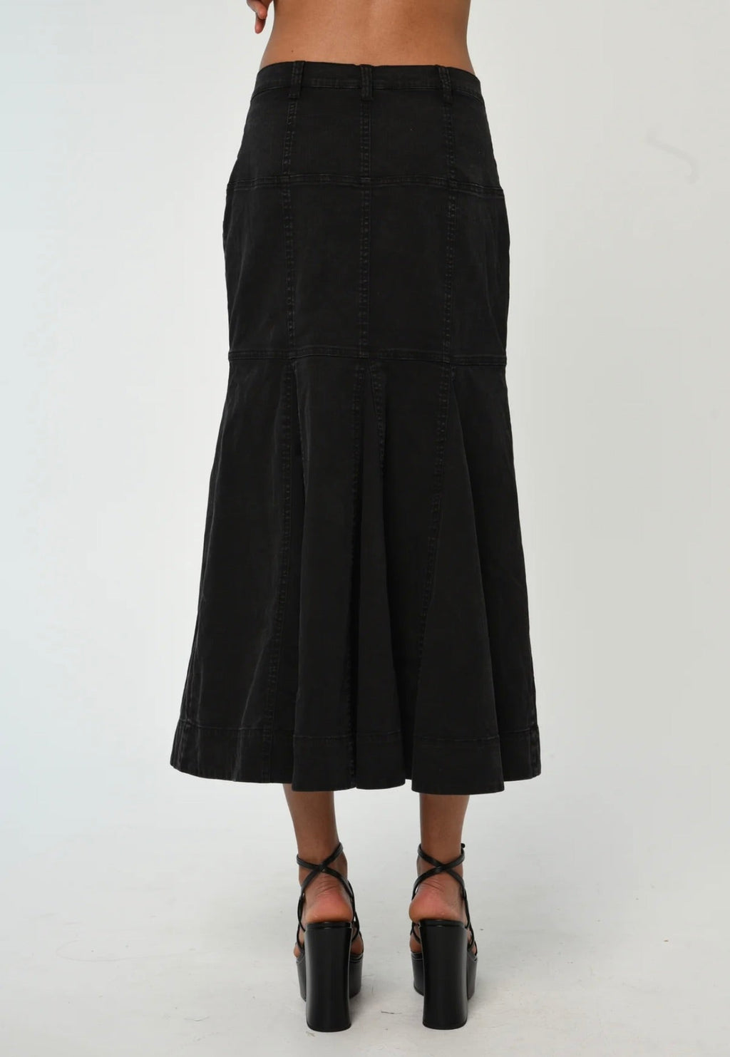 Mid-Waist Flared Denim Skirt with Graceful Drape & Two Front Pockets