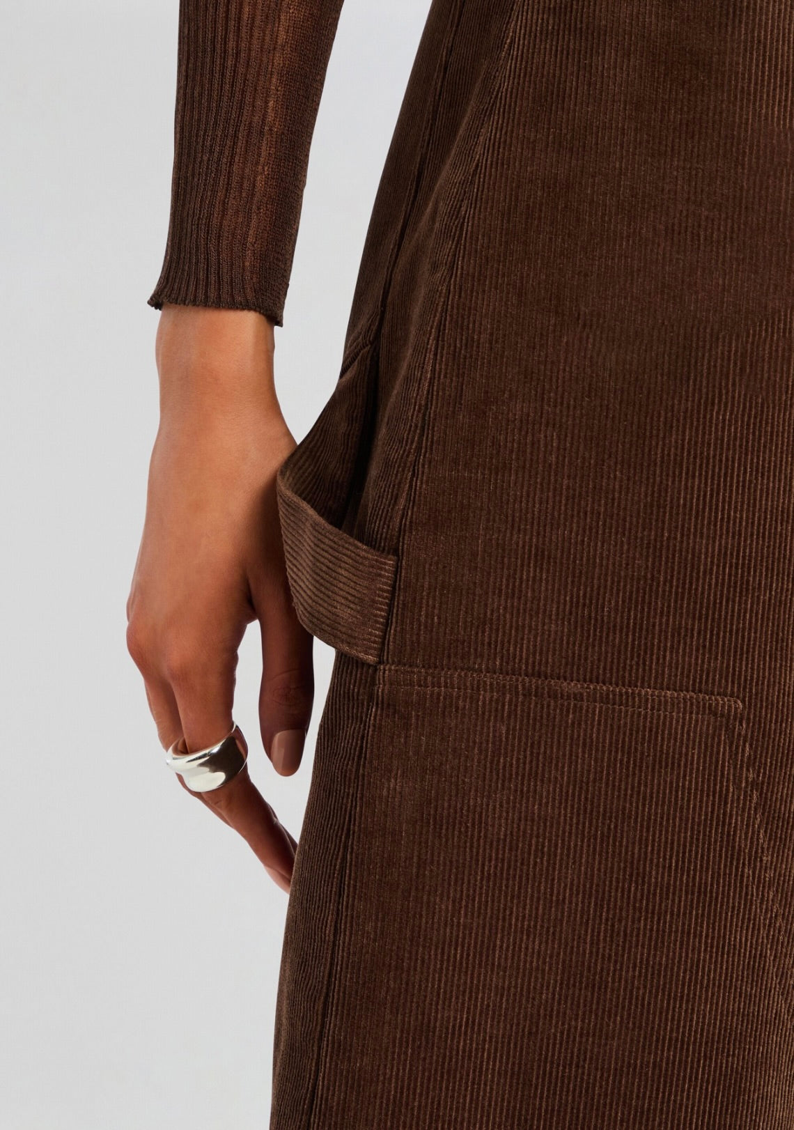 Front-Close Corduroy Cut