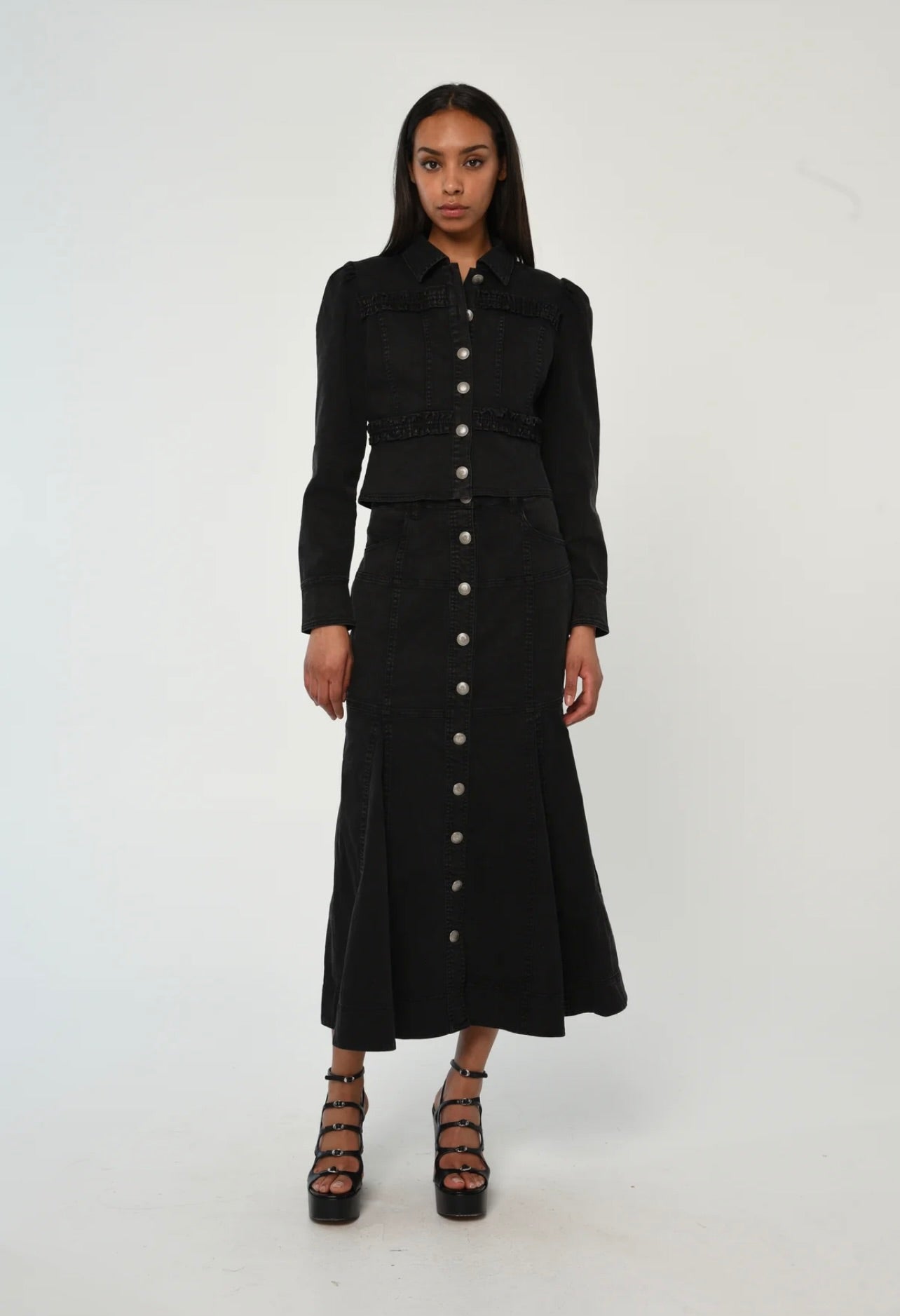 Mid-Waist Flared Denim Skirt with Graceful Drape & Two Front Pockets