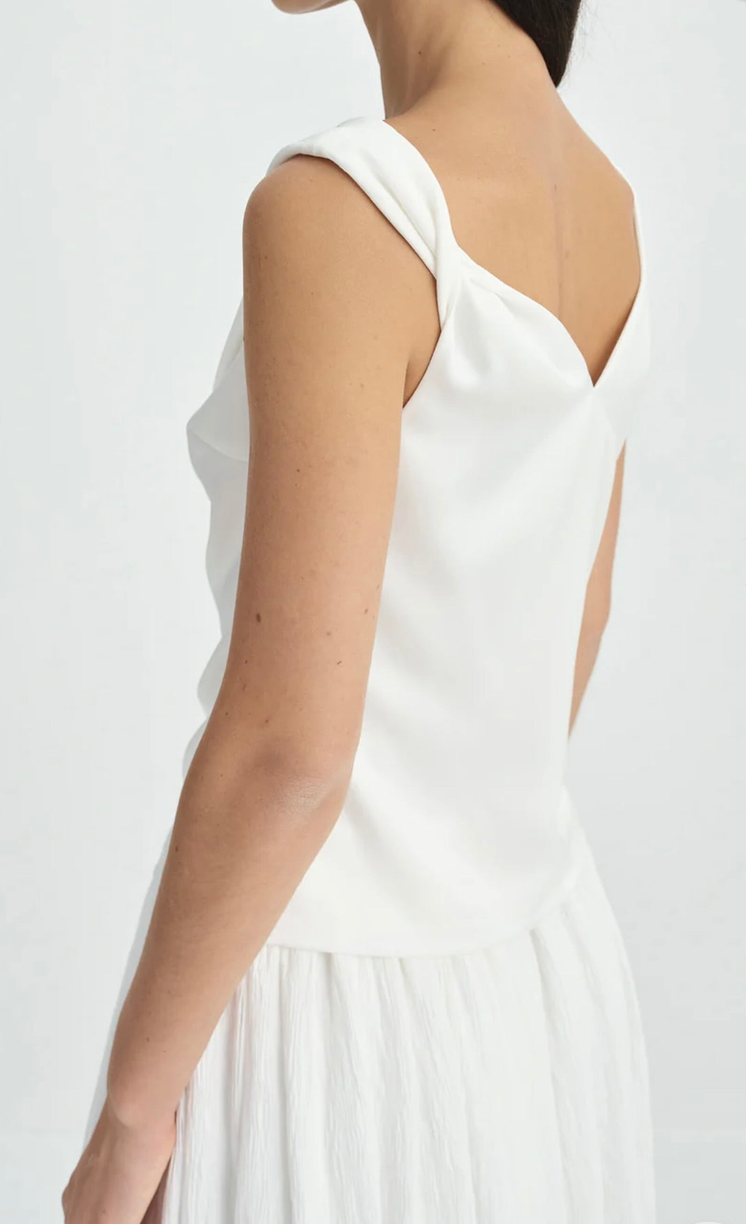 Cloud Twisted-Strap Fluid Top