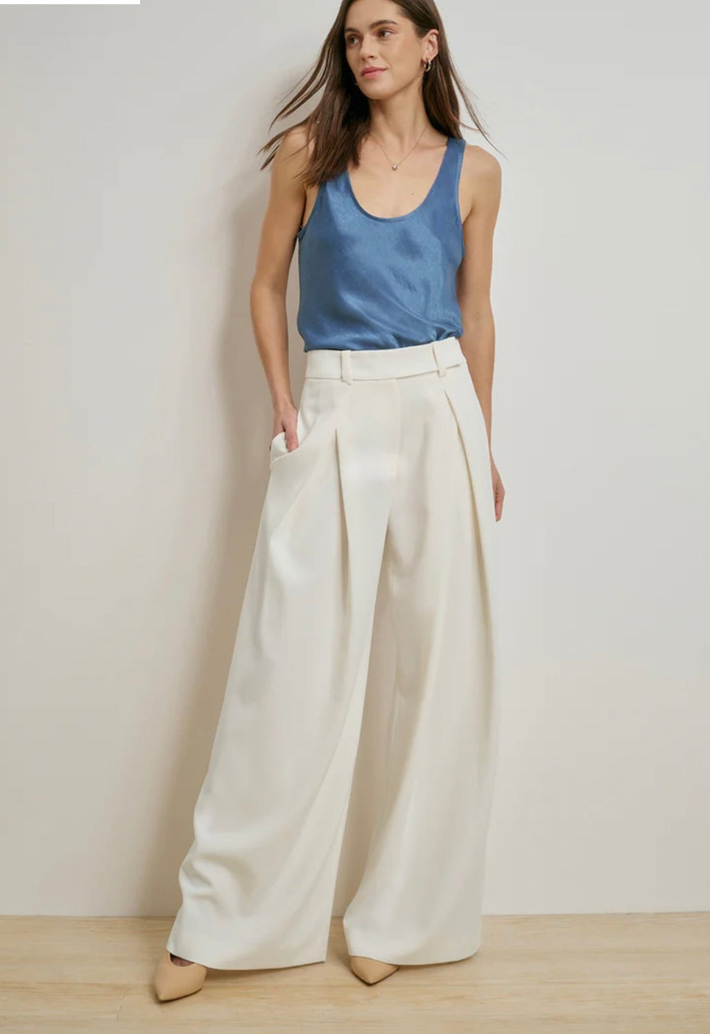 ‌River Blue U-Neck Tank