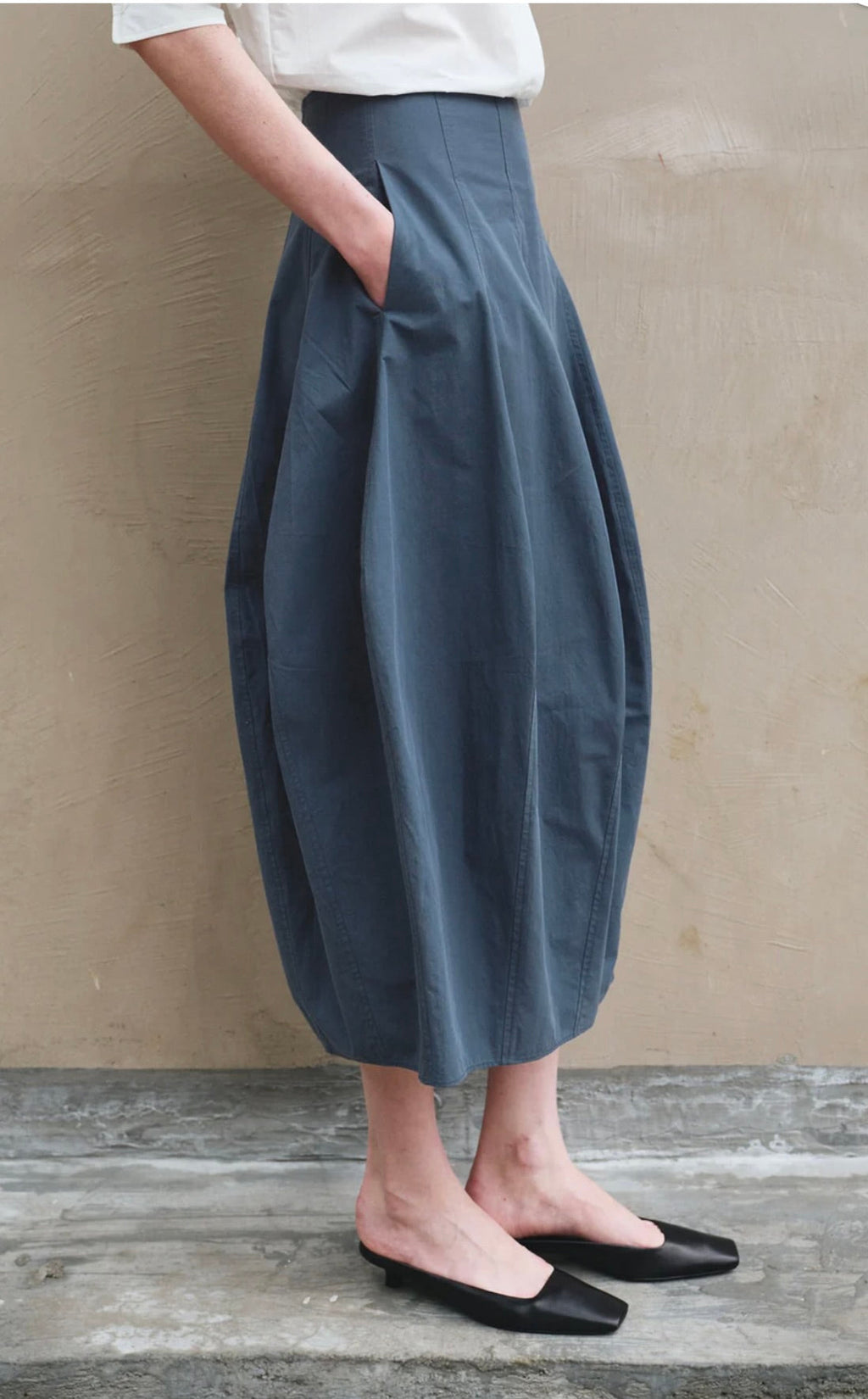 Structured Balloon Silhouette Midi