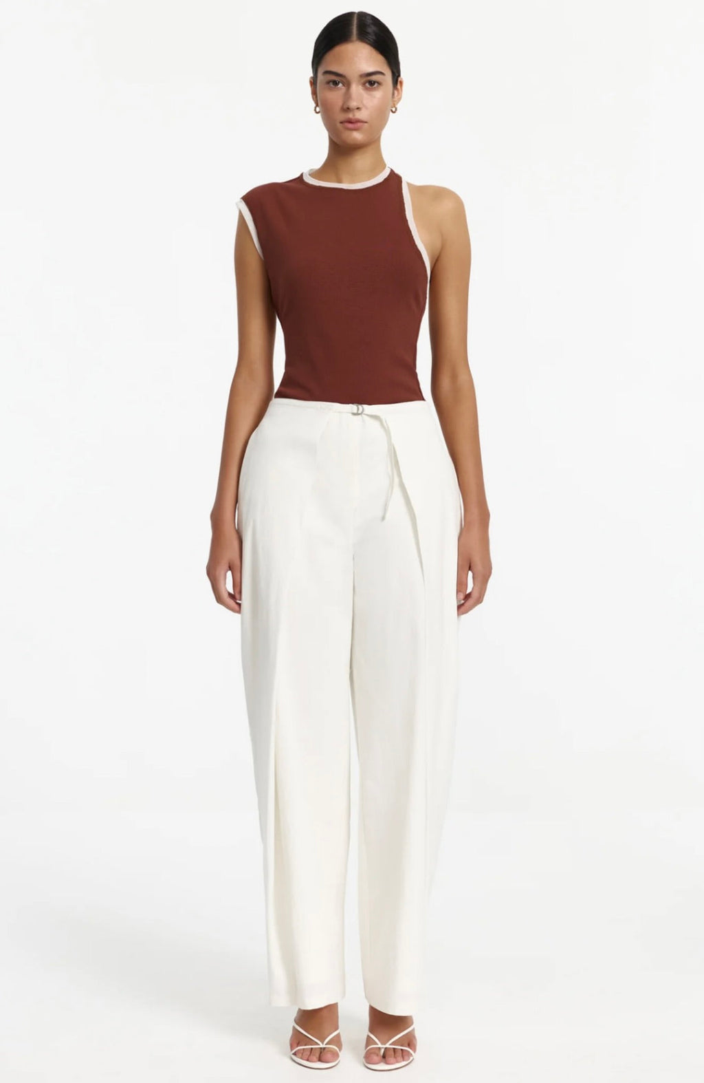 Diagonal Strapping with Contrast Binding Pullover