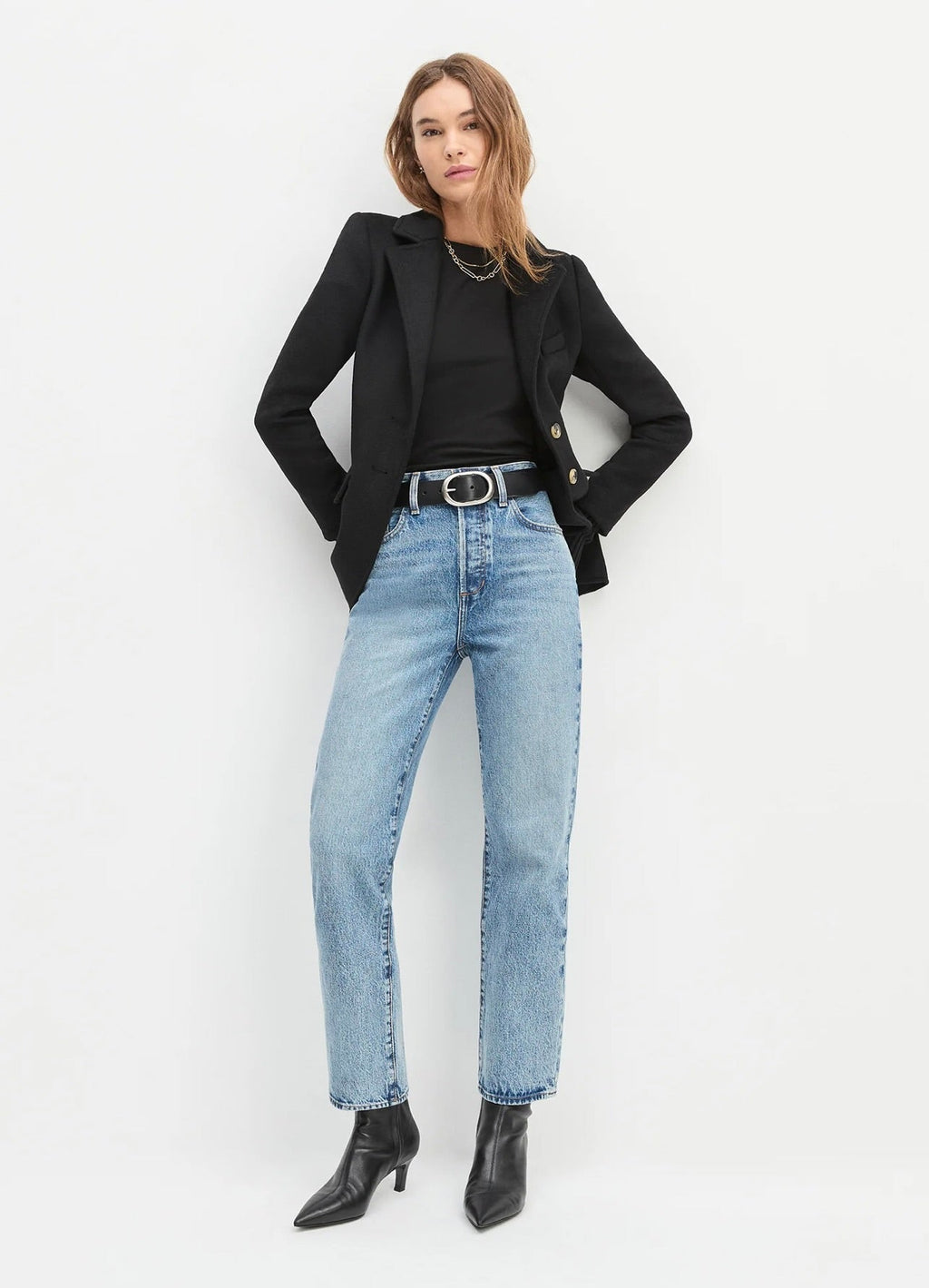 High-Rise Relaxed Cut