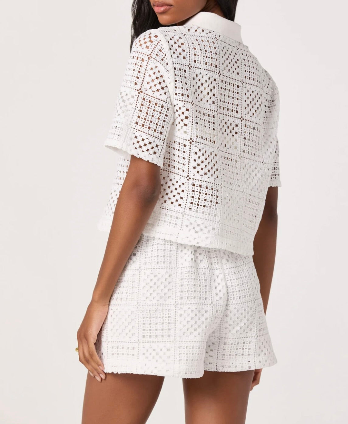 White Crochet Ribbed-Collar Cropped Button-Up Top