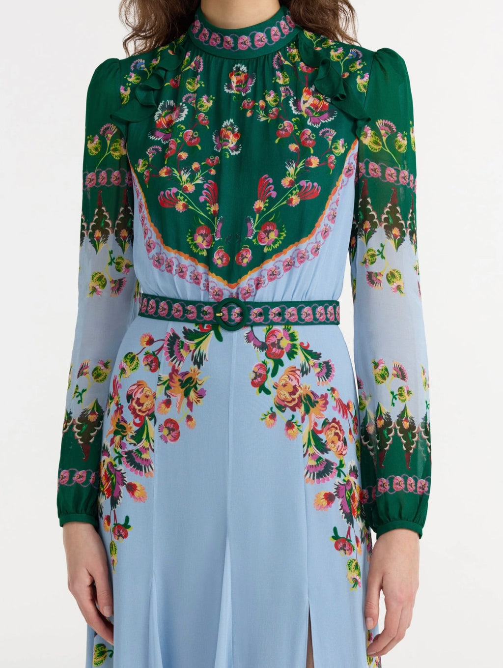 Saffier Trellis High Collar Gown