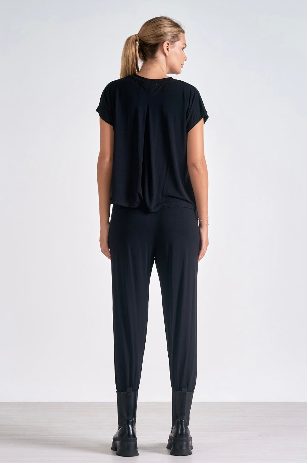 ‌Comfort-First Black Jumpsuit