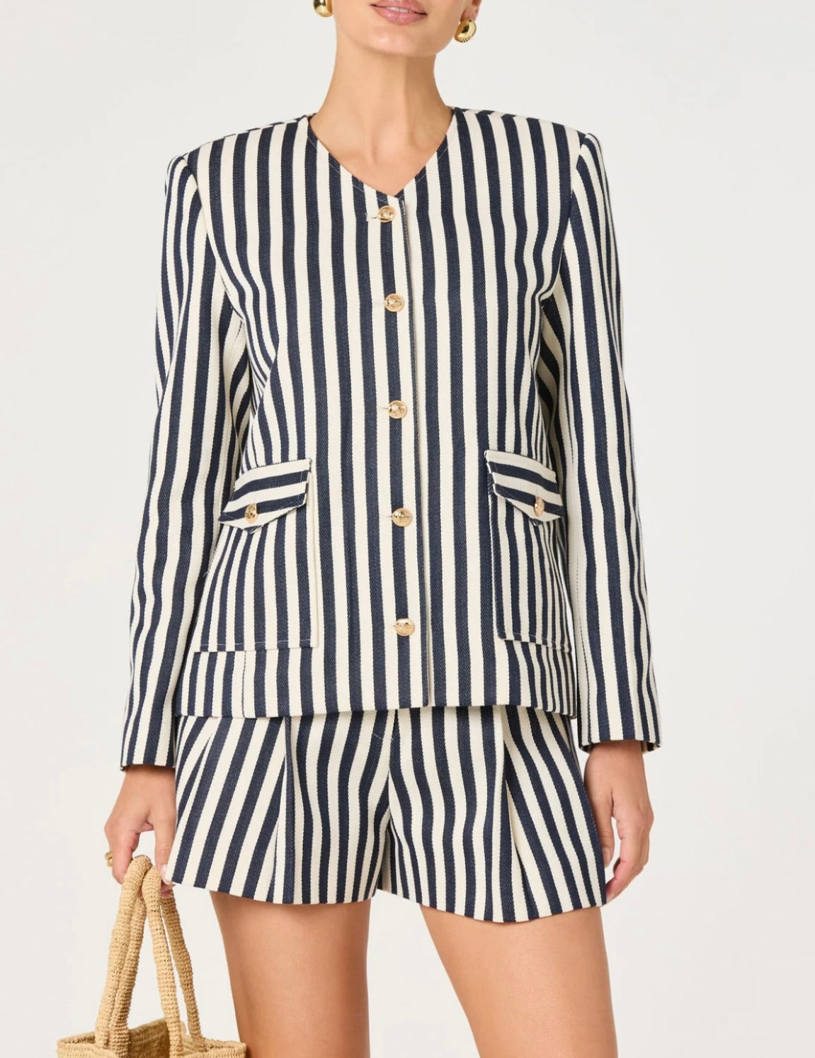 Single-Button Clean-Line Summer Shorts