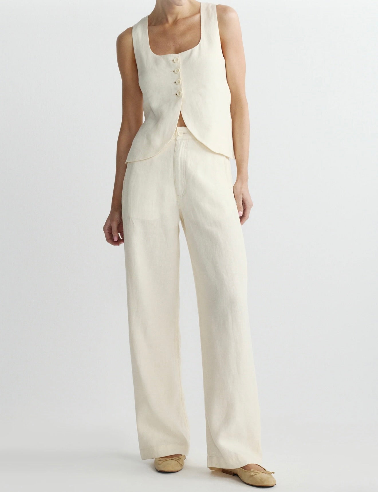Cream-Hued Natural Fiber Wrinkle-Resistant Day-to-Night Trousers