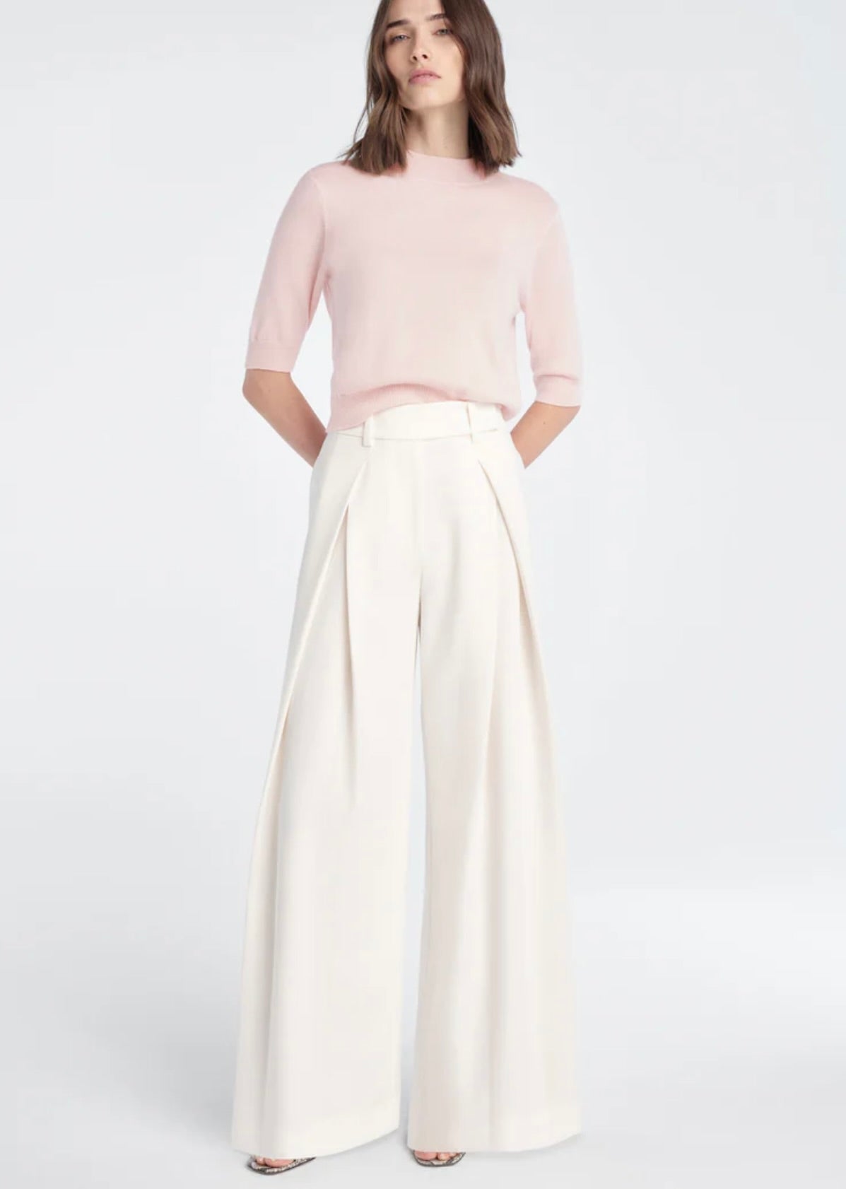 ‌Pale Pink Ribbed Pullover